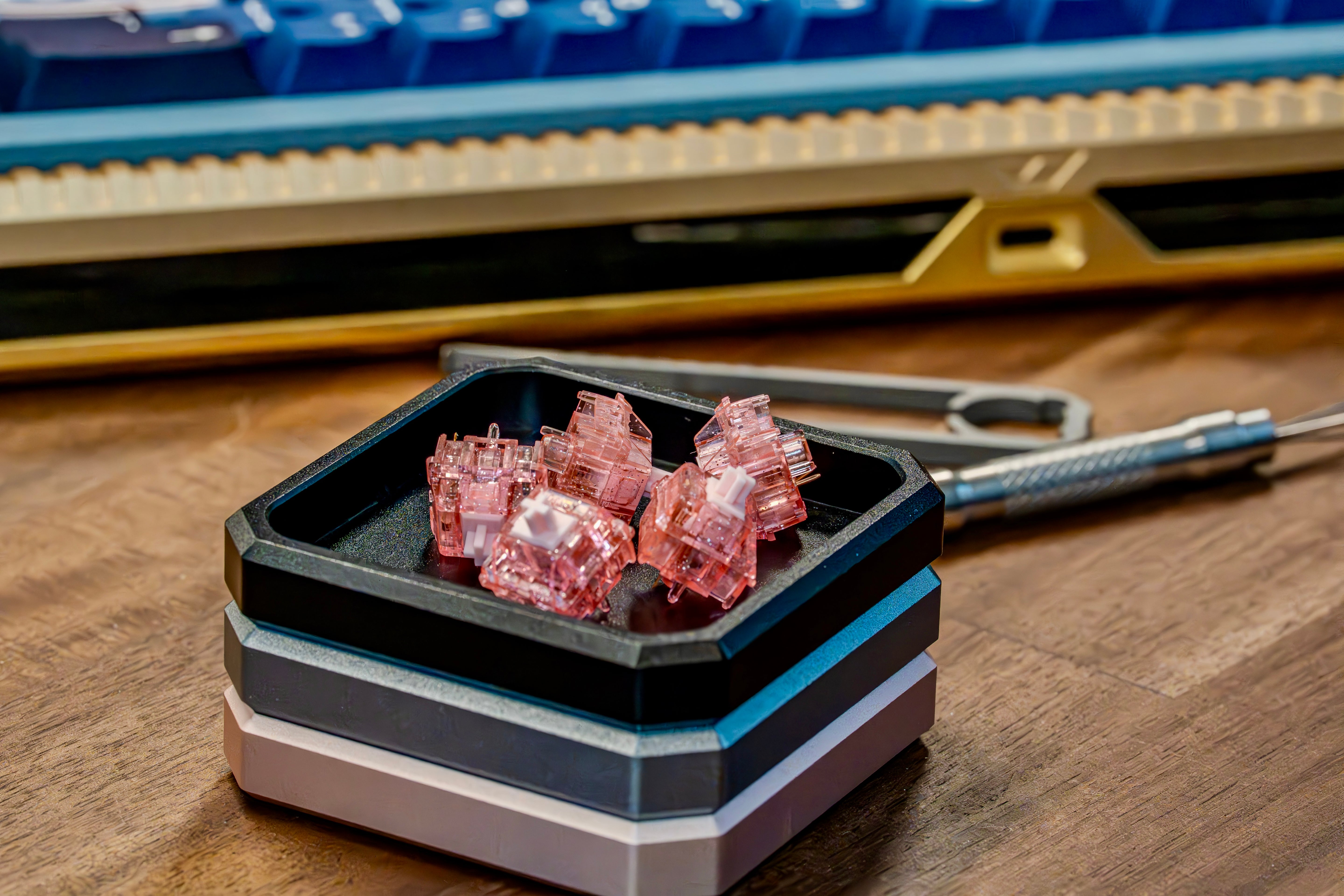 HMX Su Color R2 Pink Linear Switch Factory Lubed Edition